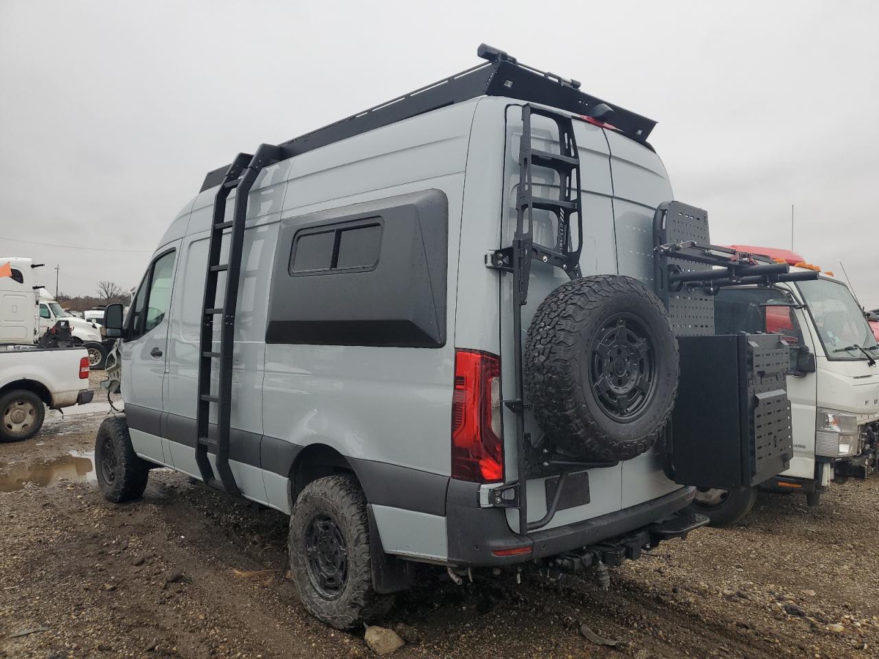 MERCEDES-BENZ SPRINTER 2500