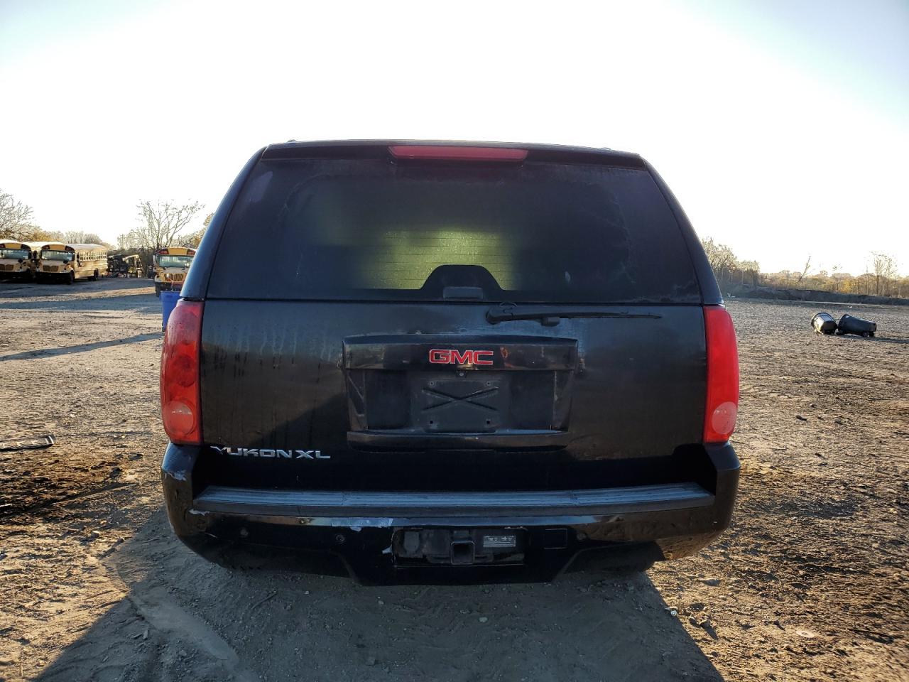 GMC YUKON K1500 SLT