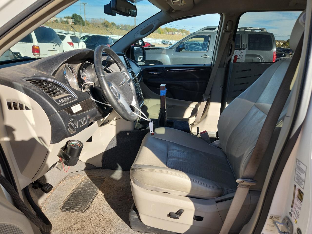 CHRYSLER TOWN & COUNTRY TOURING