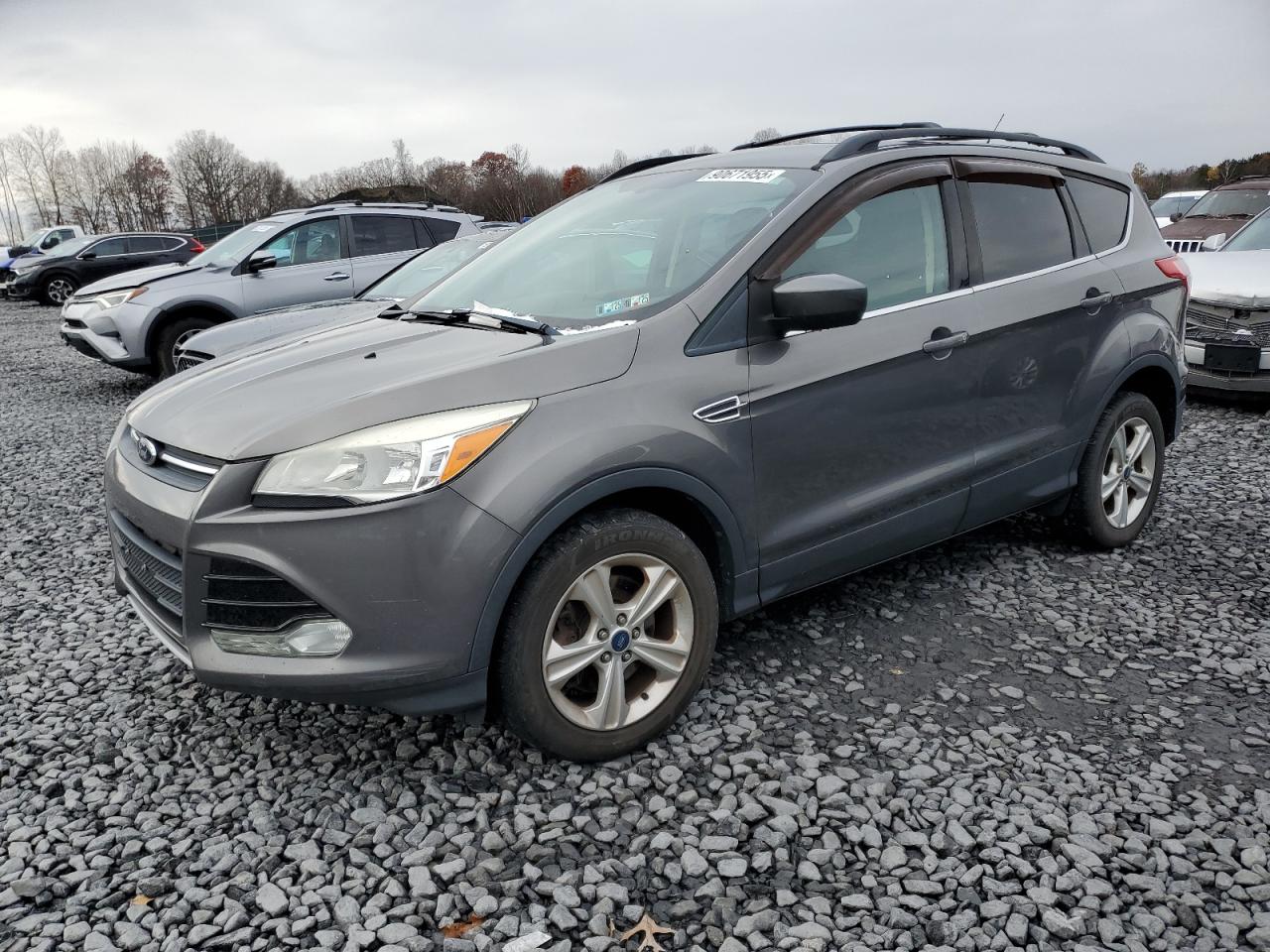 FORD ESCAPE SE