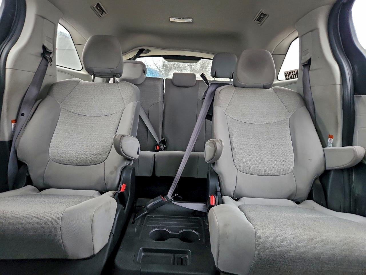 Lot #3304869545 2022 TOYOTA SIENNA LE