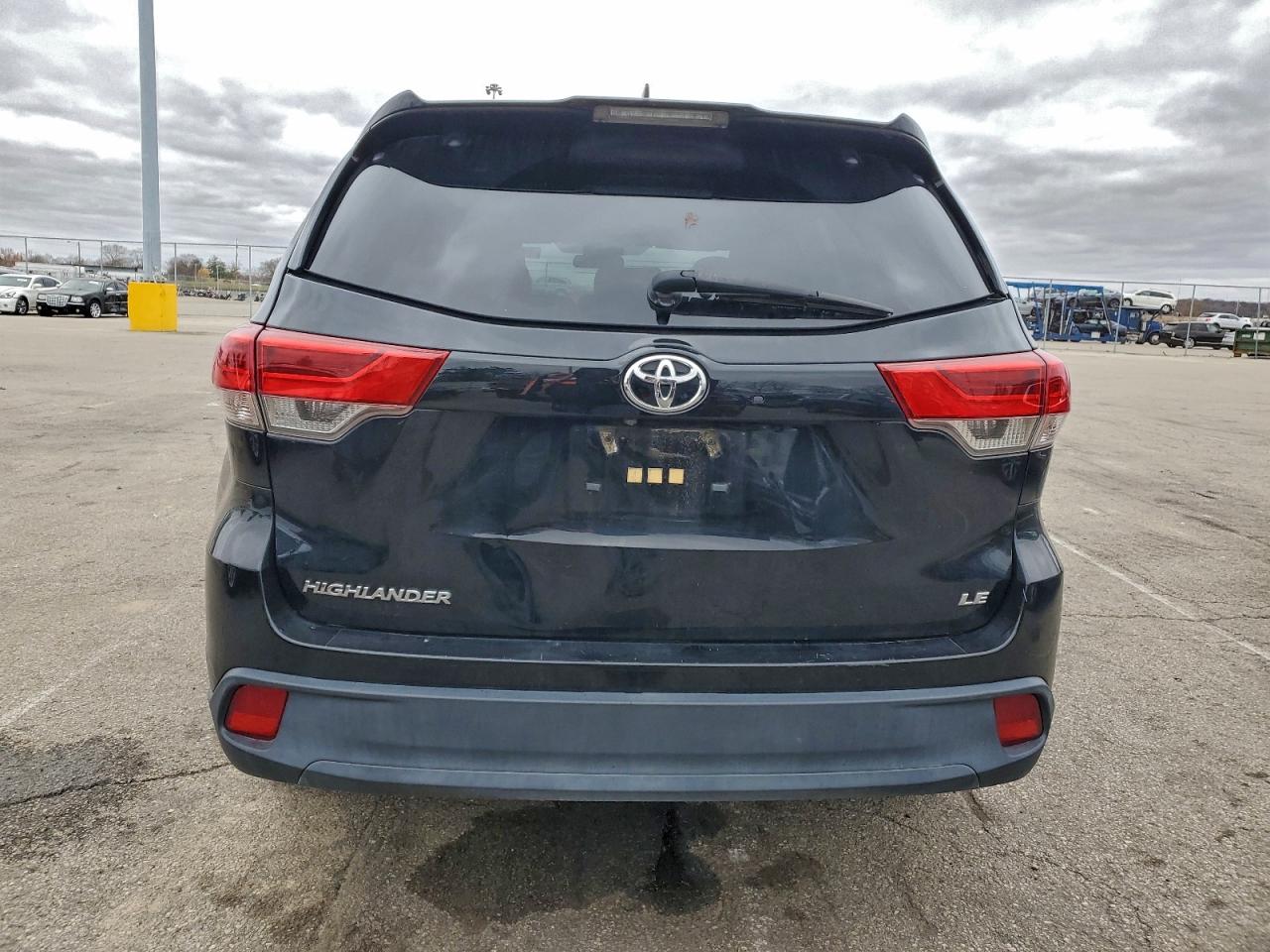 TOYOTA HIGHLANDER LE