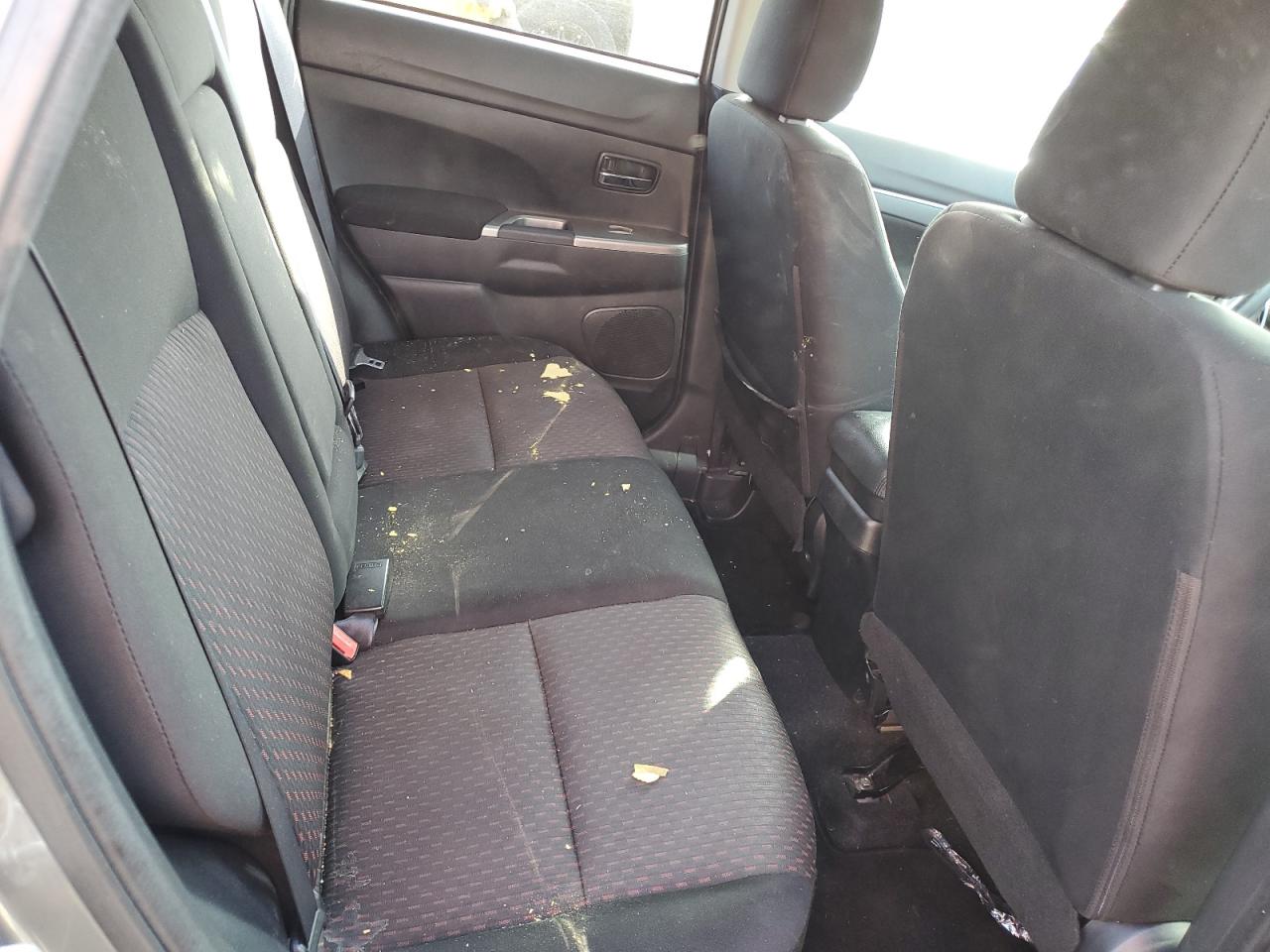 MITSUBISHI OUTLANDER ES