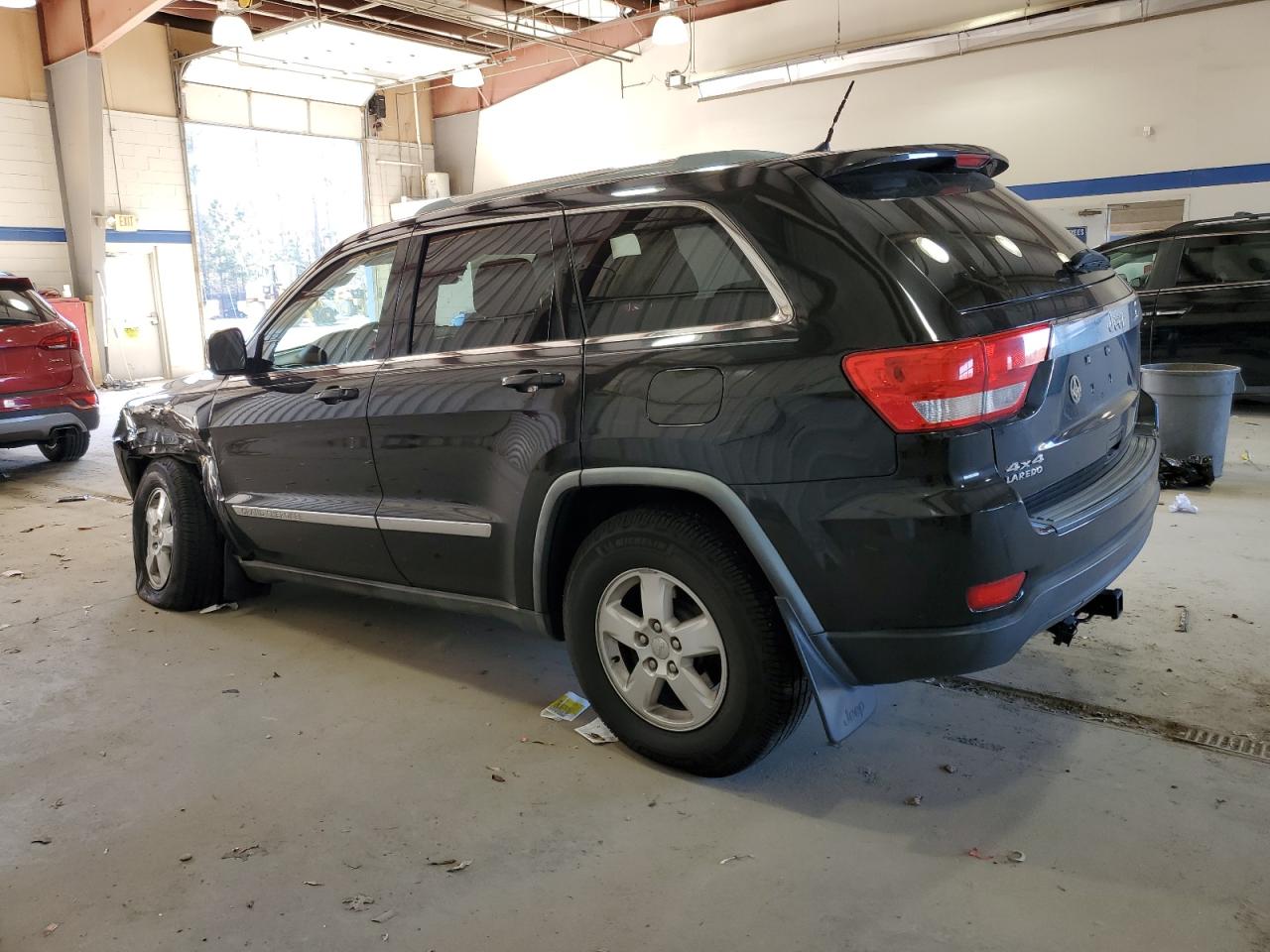 JEEP GRAND CHEROKEE LAREDO