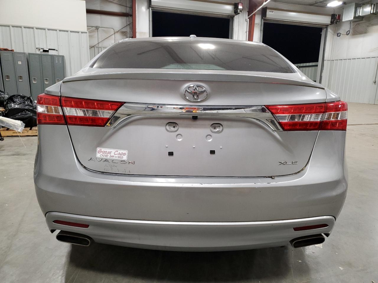 TOYOTA AVALON XLE