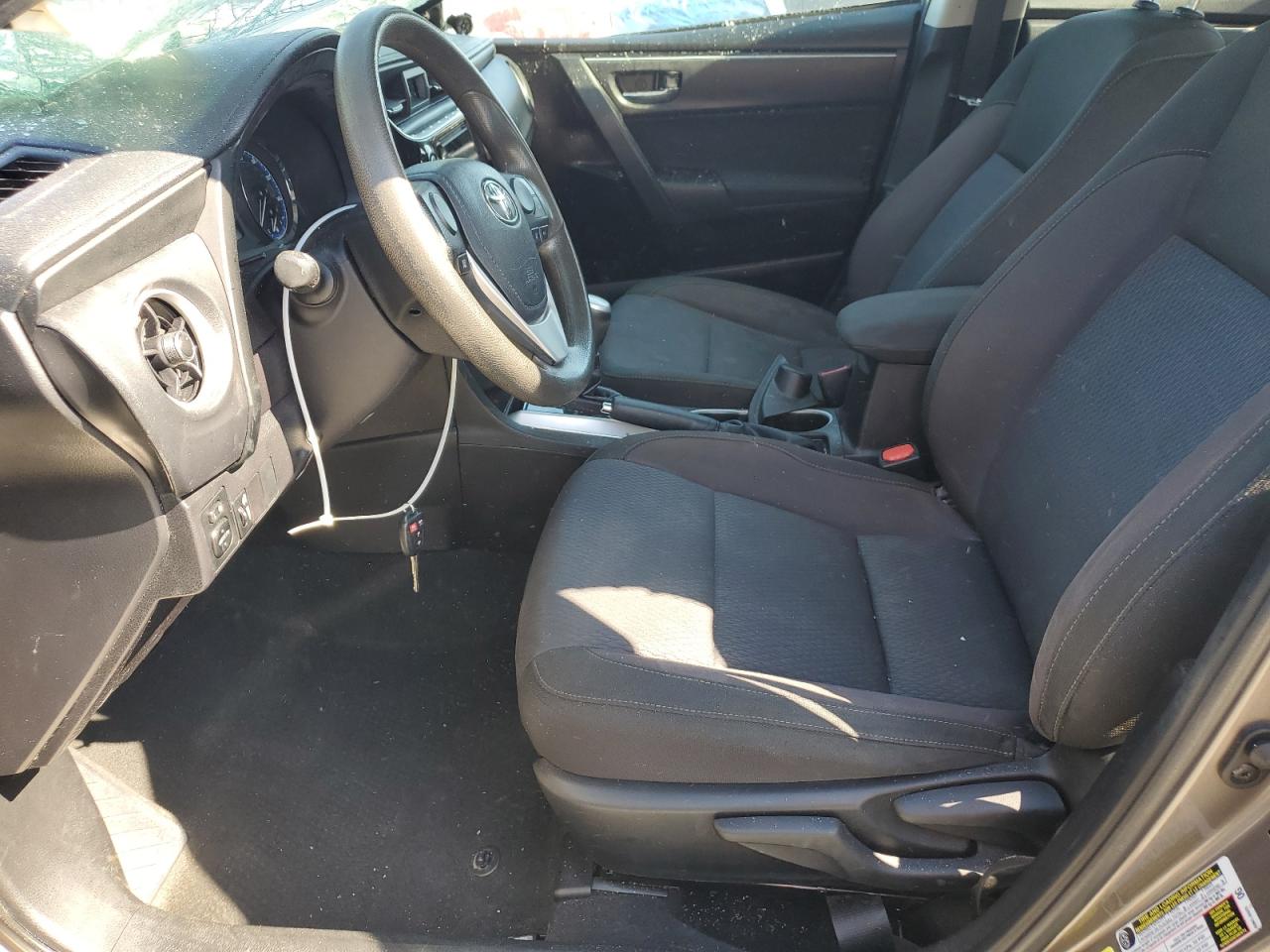 Lot #3308381307 2018 TOYOTA COROLLA L