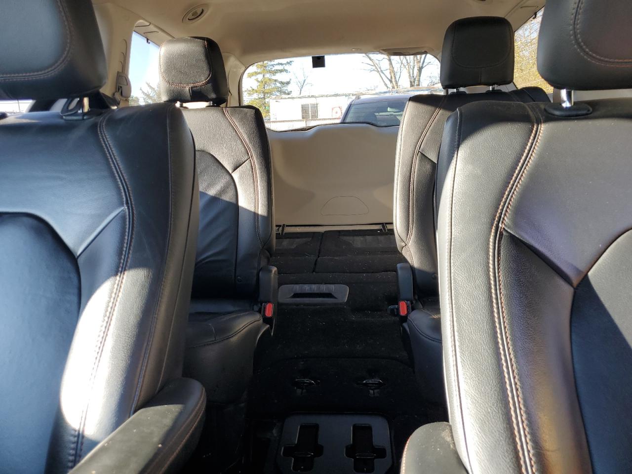 CHRYSLER PACIFICA TOURING L