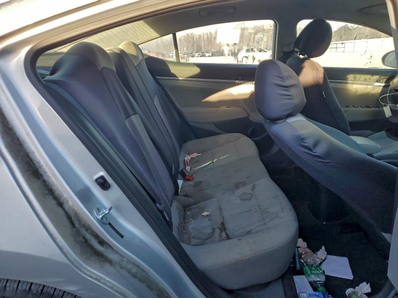 2019 HYUNDAI ELANTRA SE #3301708392