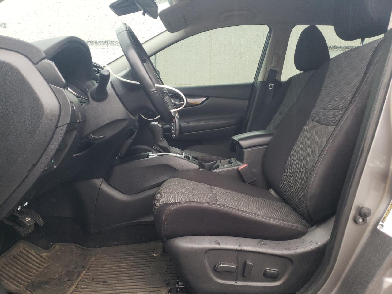 NISSAN ROGUE SPORT SV