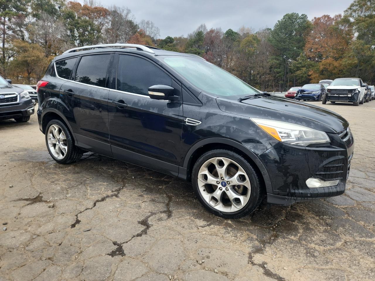FORD ESCAPE TITANIUM