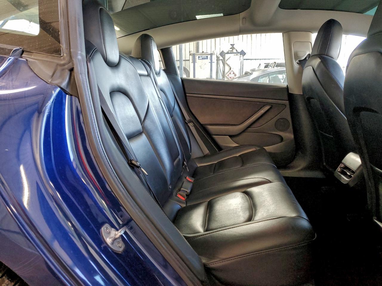 Lot #3304555438 2022 TESLA MODEL 3