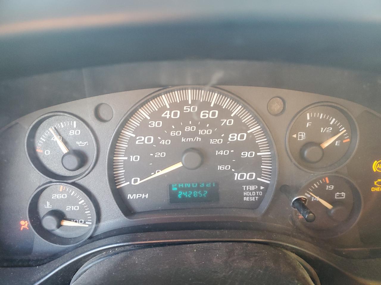 Lot #3285750689 2004 CHEVROLET EXPRESS G1