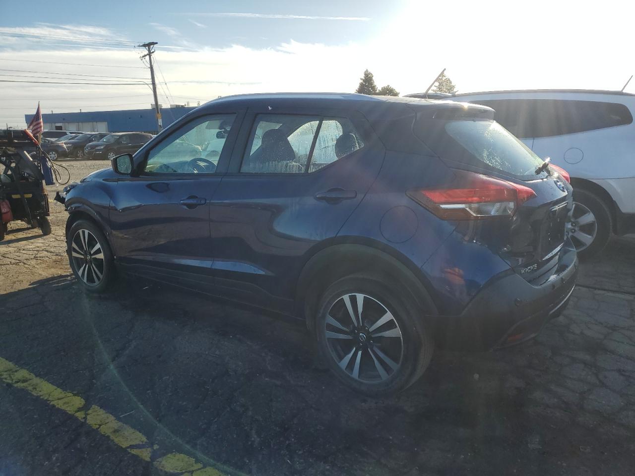 NISSAN KICKS SV