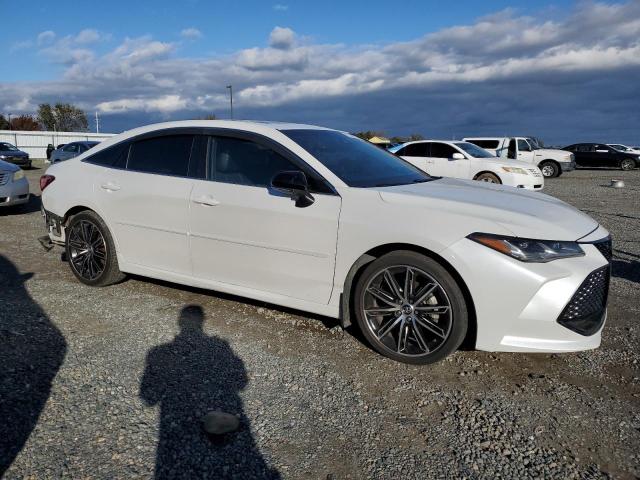 2019 TOYOTA AVALON XLE #3304021612