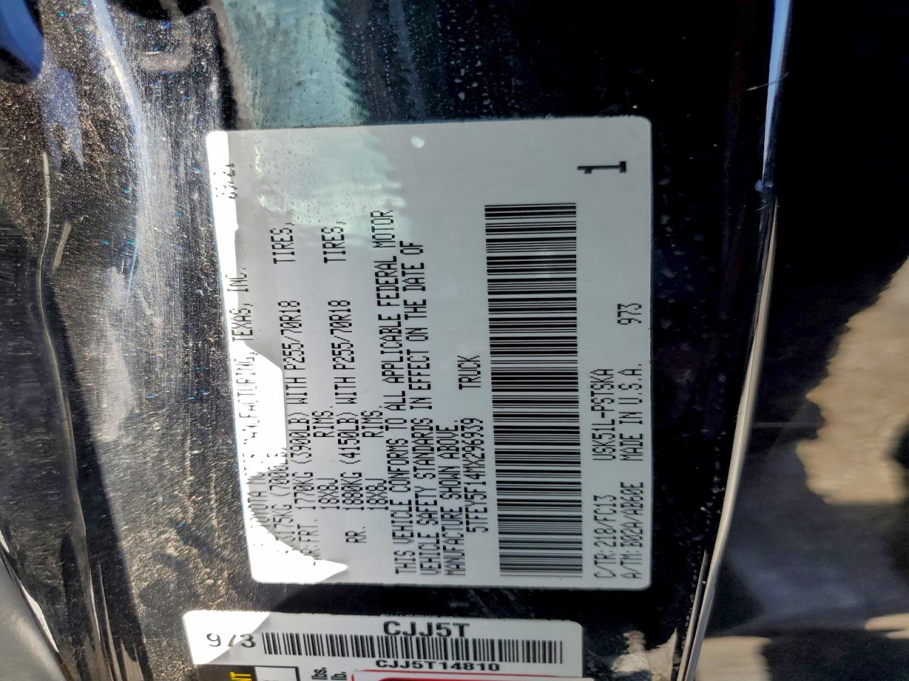 TOYOTA TUNDRA CREWMAX SR5