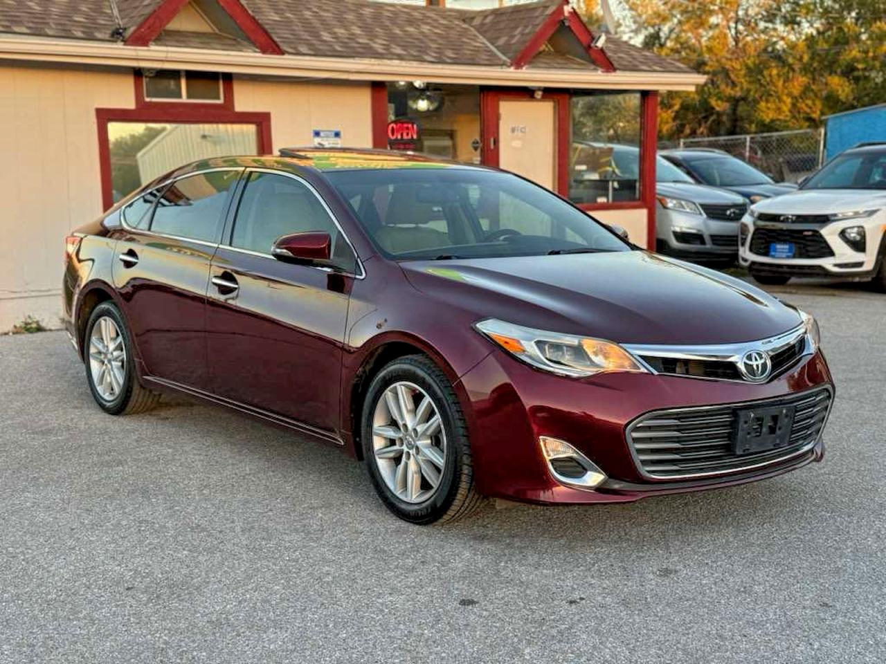 Lot #3296961864 2015 TOYOTA AVALON XLE