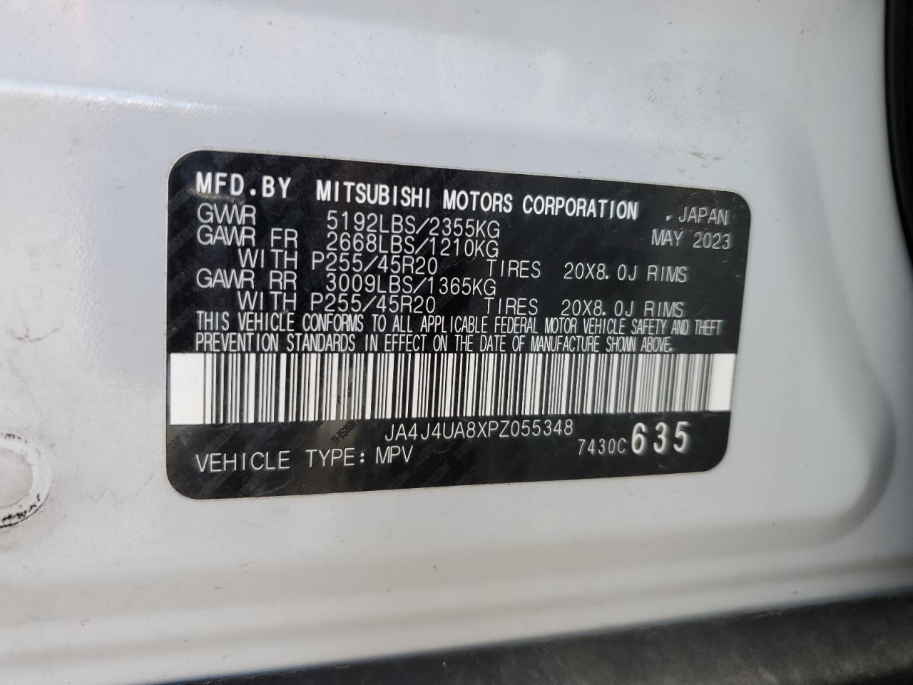 MITSUBISHI OUTLANDER SE