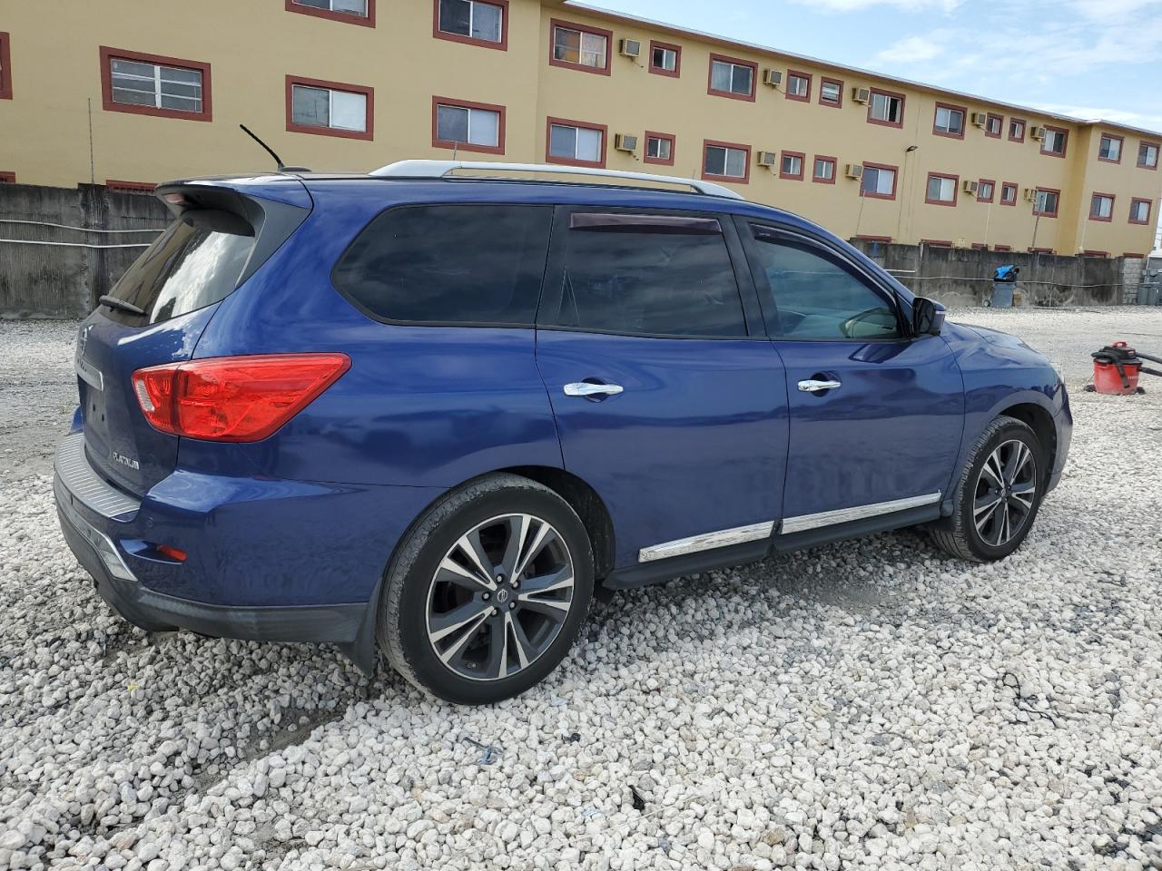NISSAN PATHFINDER S