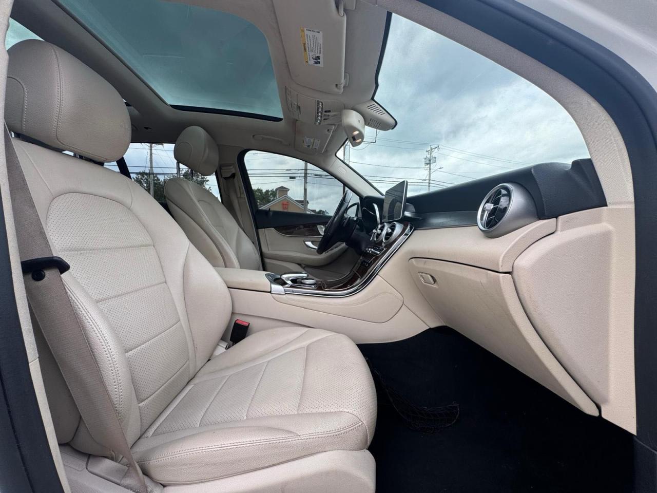 MERCEDES-BENZ GLC-CLASS 300 4MATIC