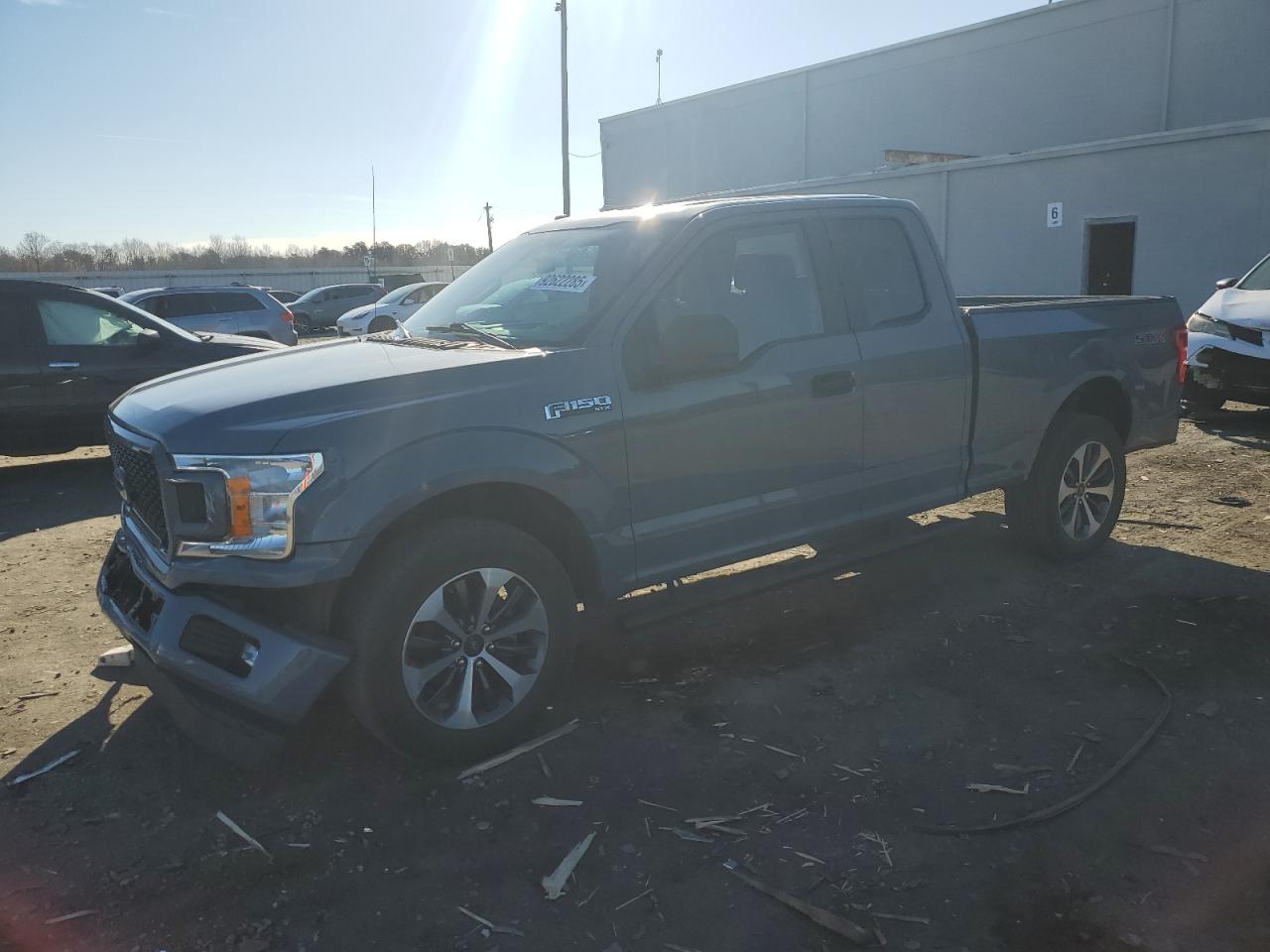 FORD F-150 SUPER CAB