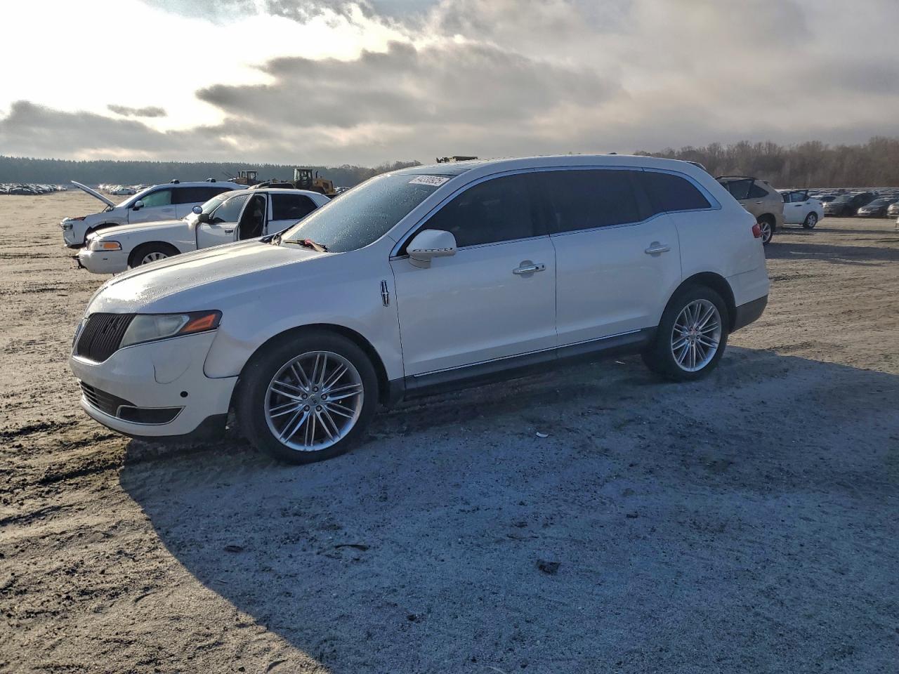 LINCOLN MKT