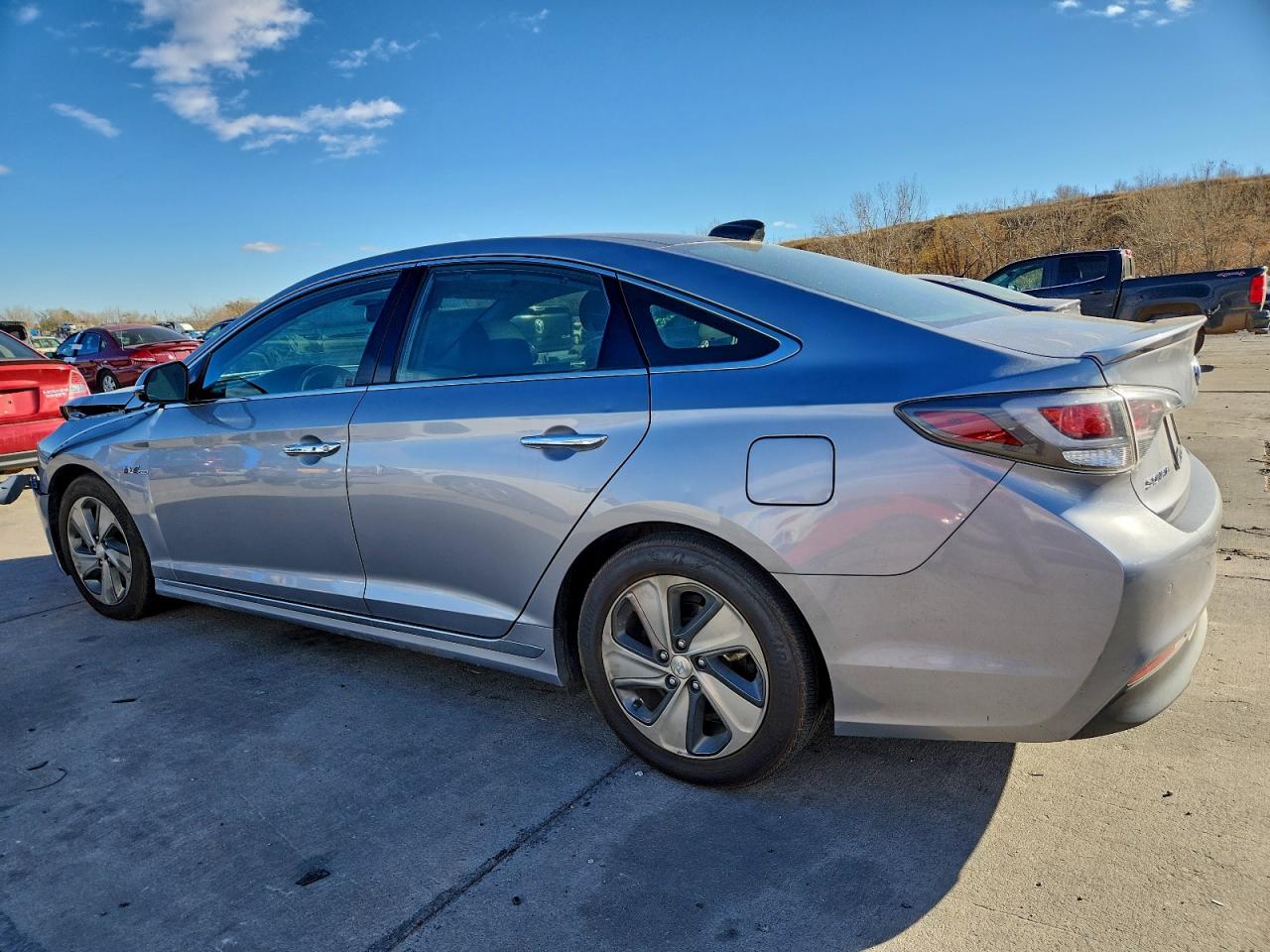 HYUNDAI SONATA HYBRID