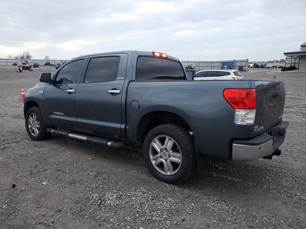 TOYOTA TUNDRA CREWMAX LIMITED