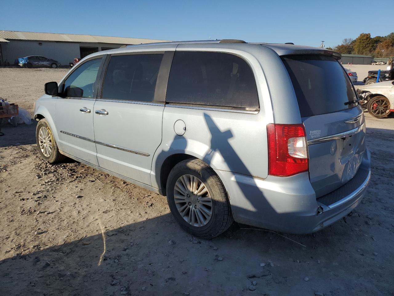 CHRYSLER TOWN & COUNTRY LIMITED