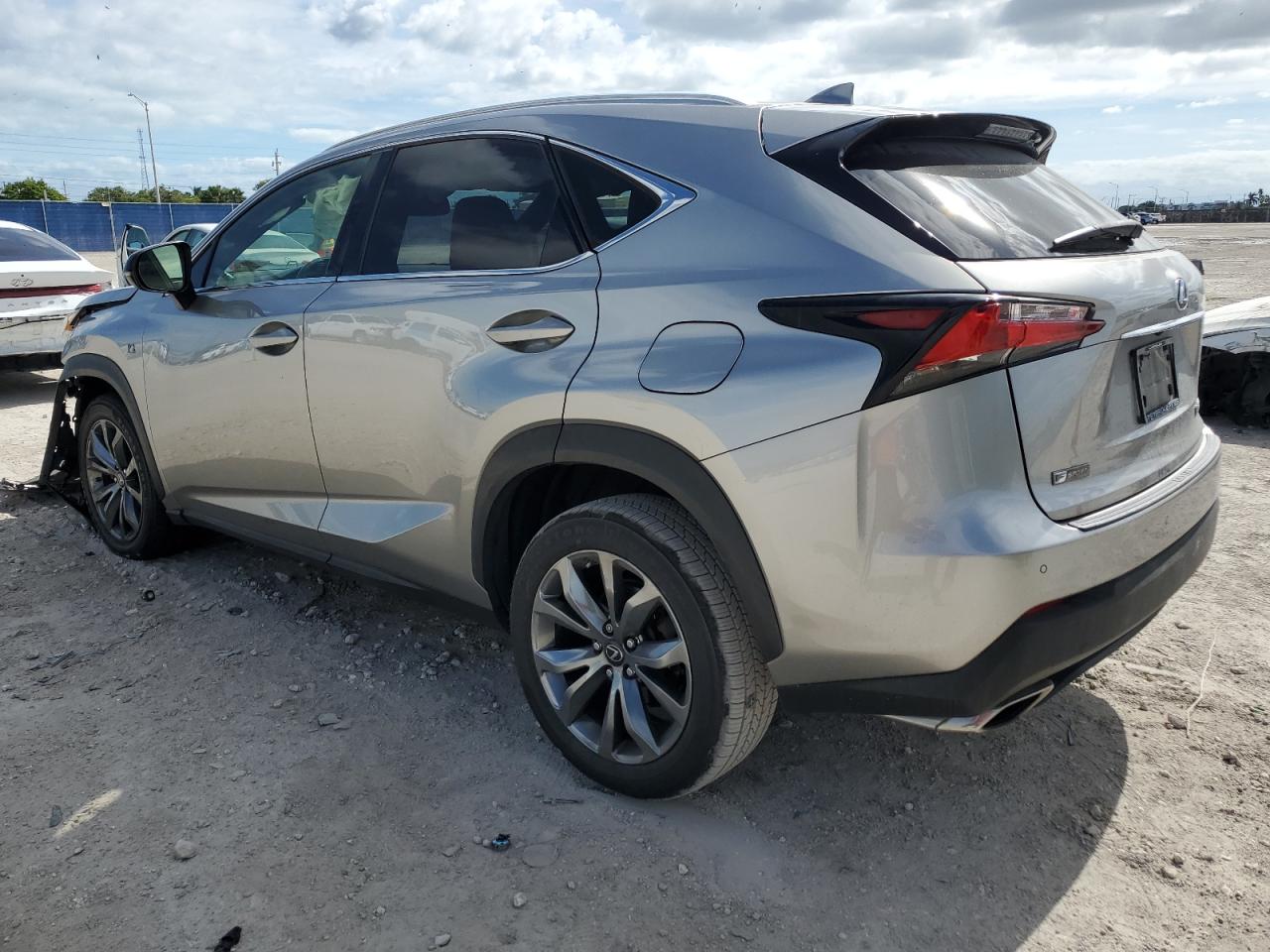 LEXUS NX 200T BASE