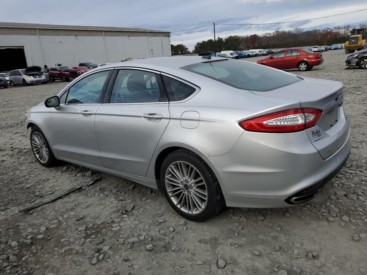 FORD FUSION SE