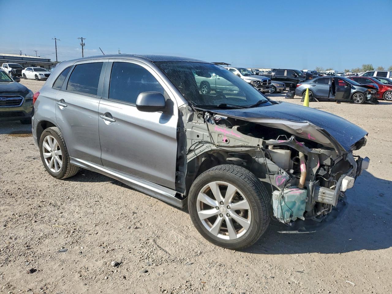 MITSUBISHI OUTLANDER SE