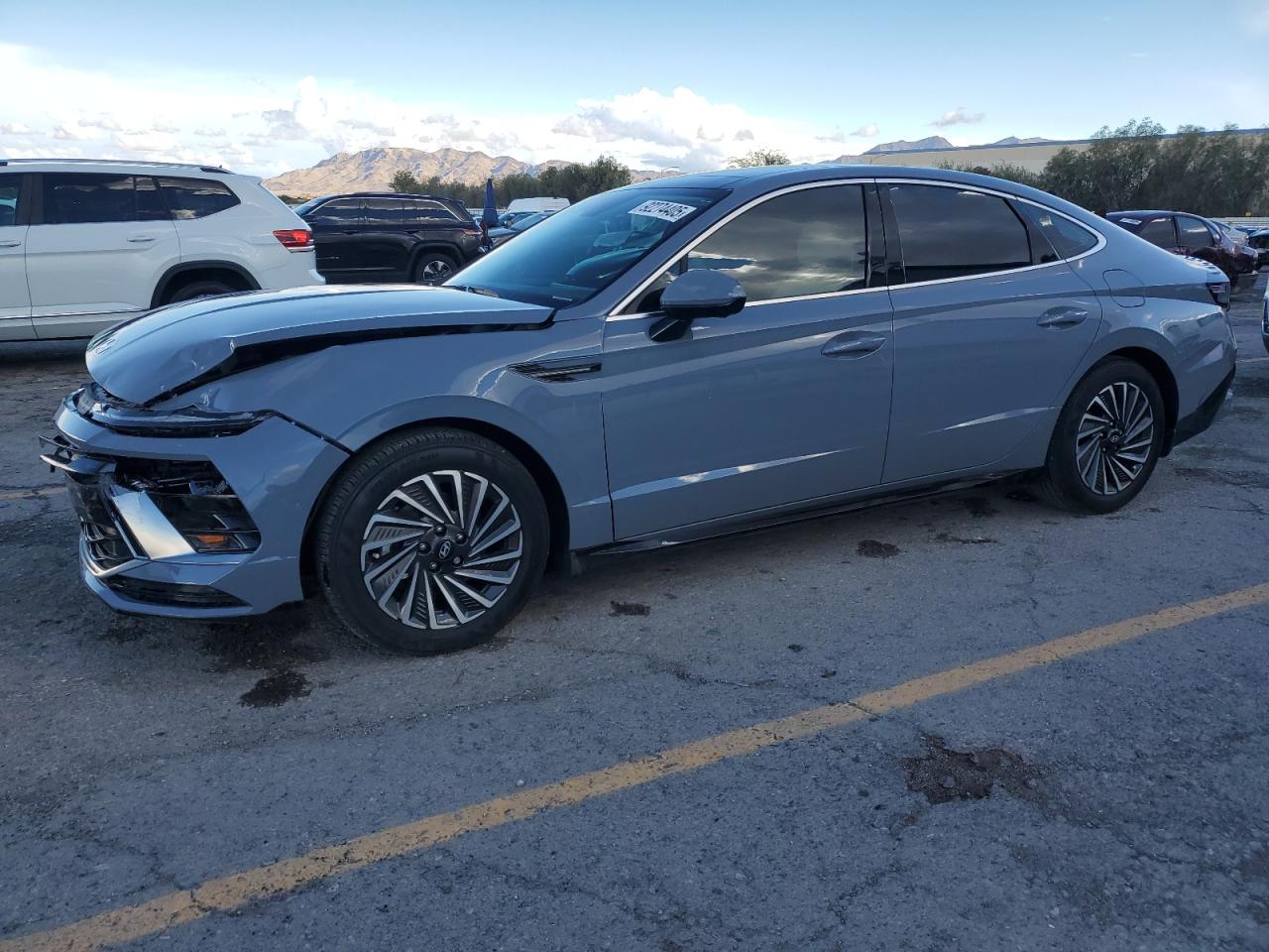 HYUNDAI SONATA HYBRID