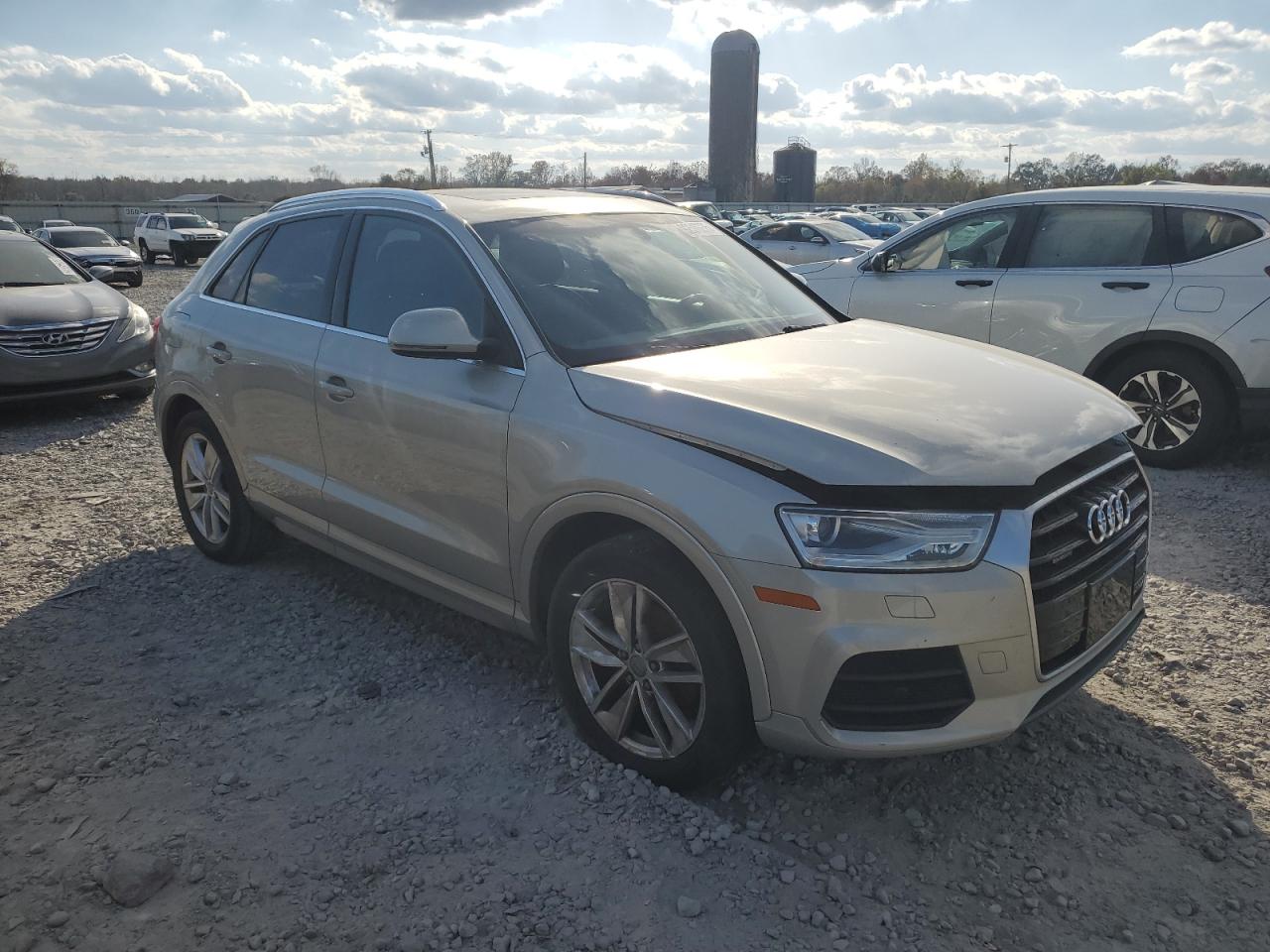 AUDI Q3 PREMIUM PLUS