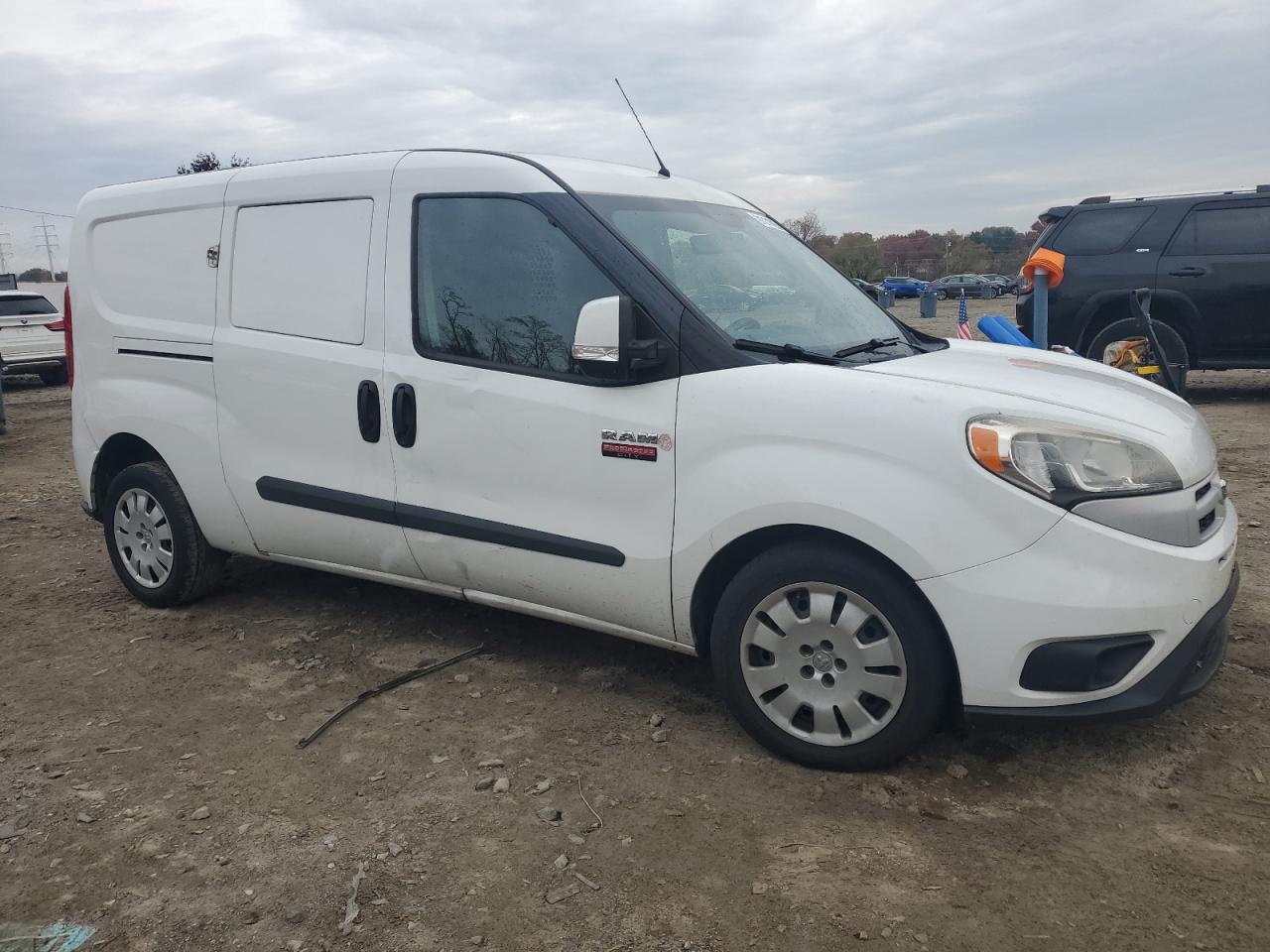 RAM PROMASTER SLT