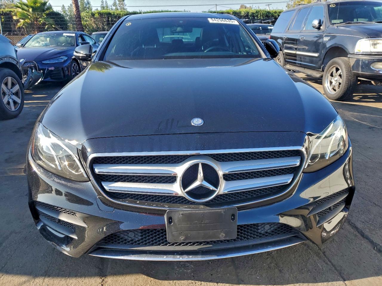 MERCEDES-BENZ E-CLASS 300