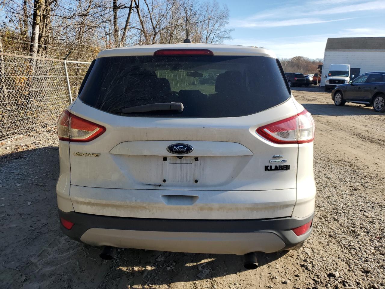FORD ESCAPE SE