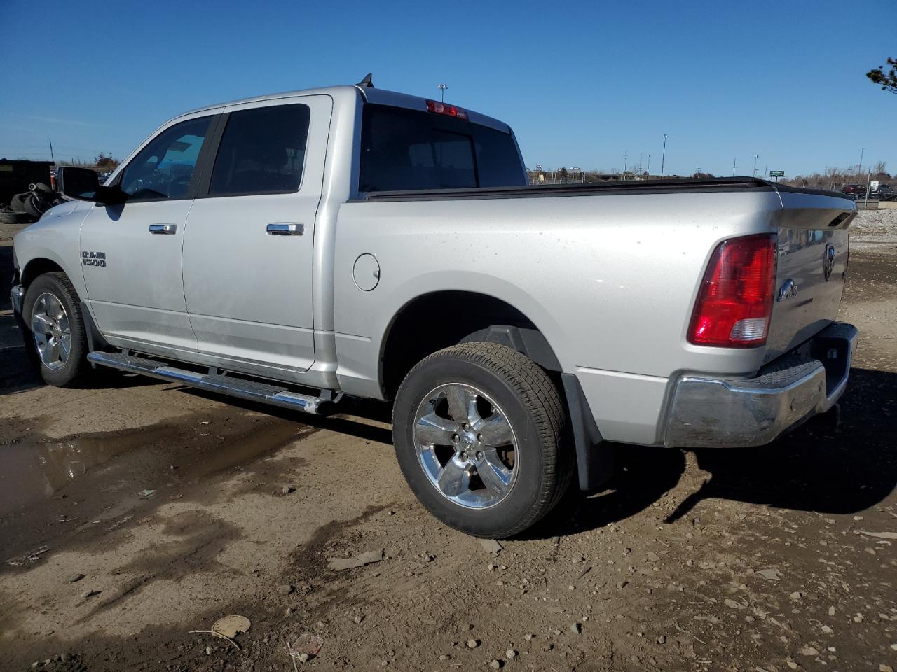 RAM 1500 SLT