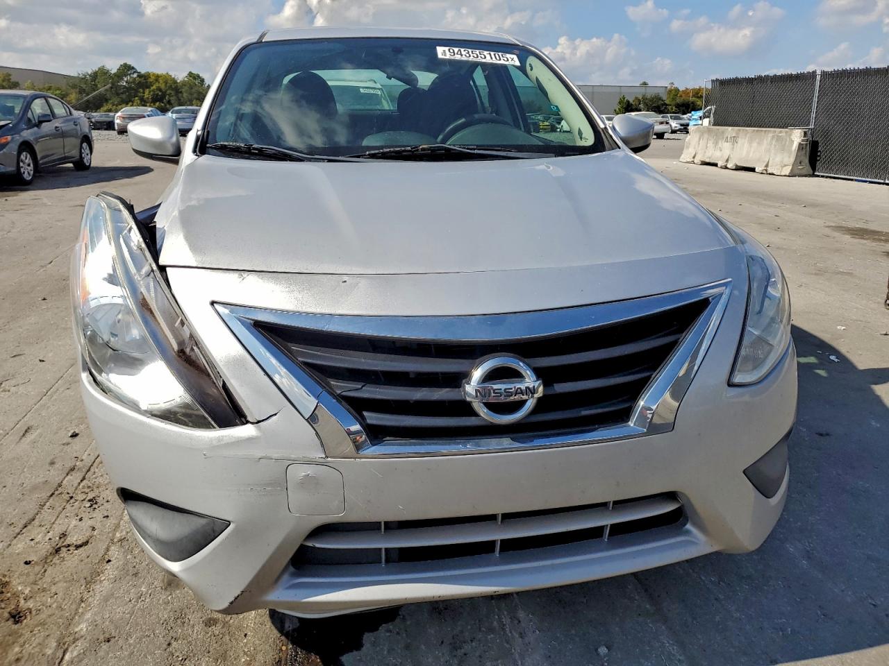 NISSAN VERSA S