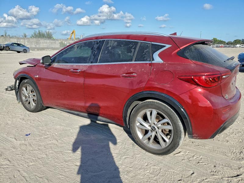 2017 INFINITI QX30 BASE #3301782400