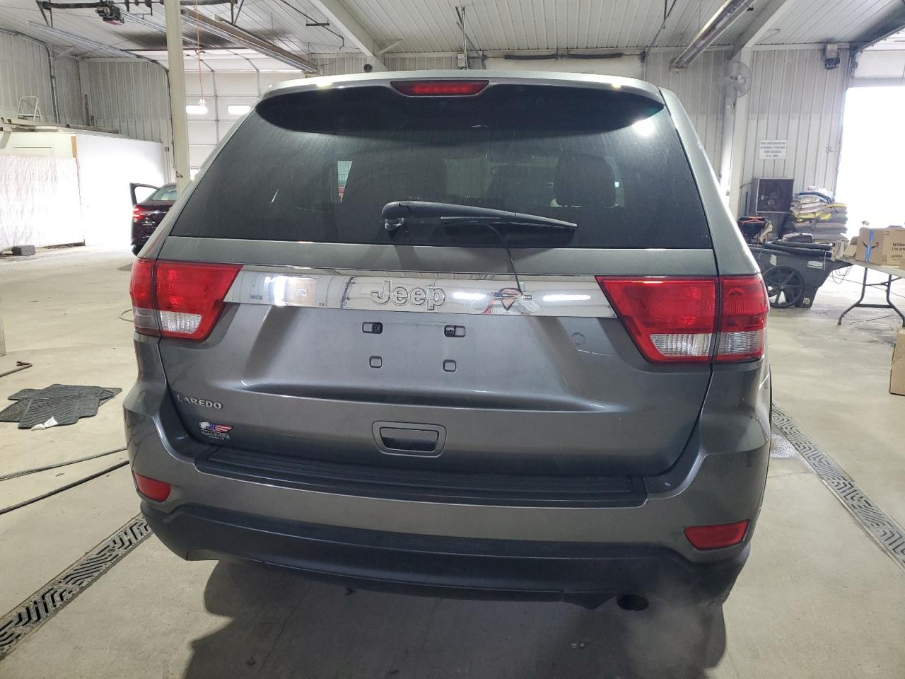 JEEP GRAND CHEROKEE LAREDO