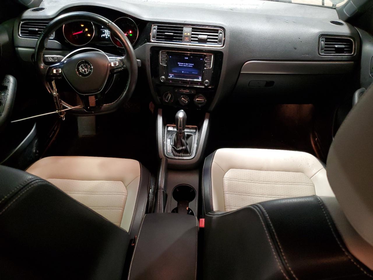 VOLKSWAGEN JETTA SPORT