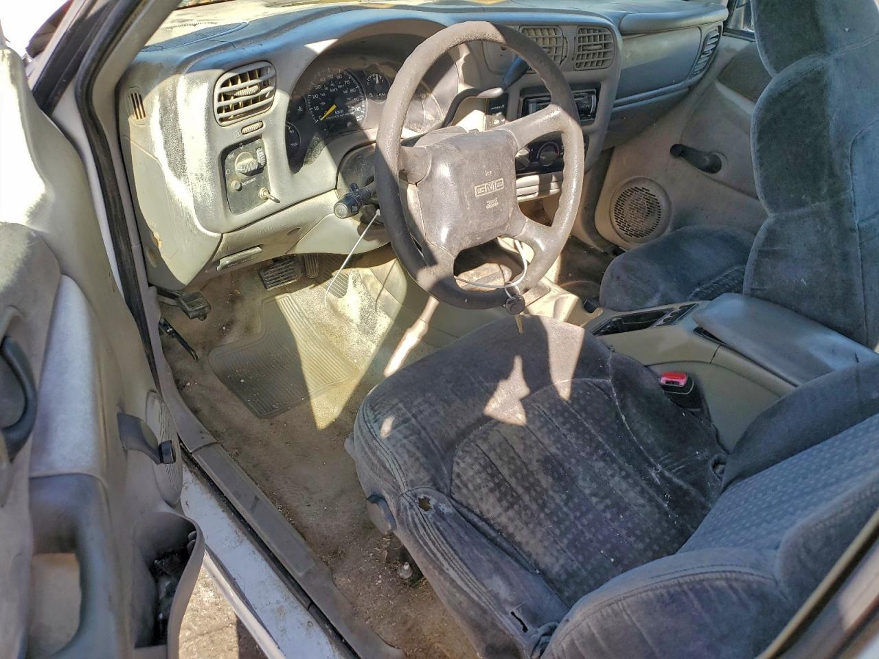 Lot #3297315396 2000 GMC SONOMA