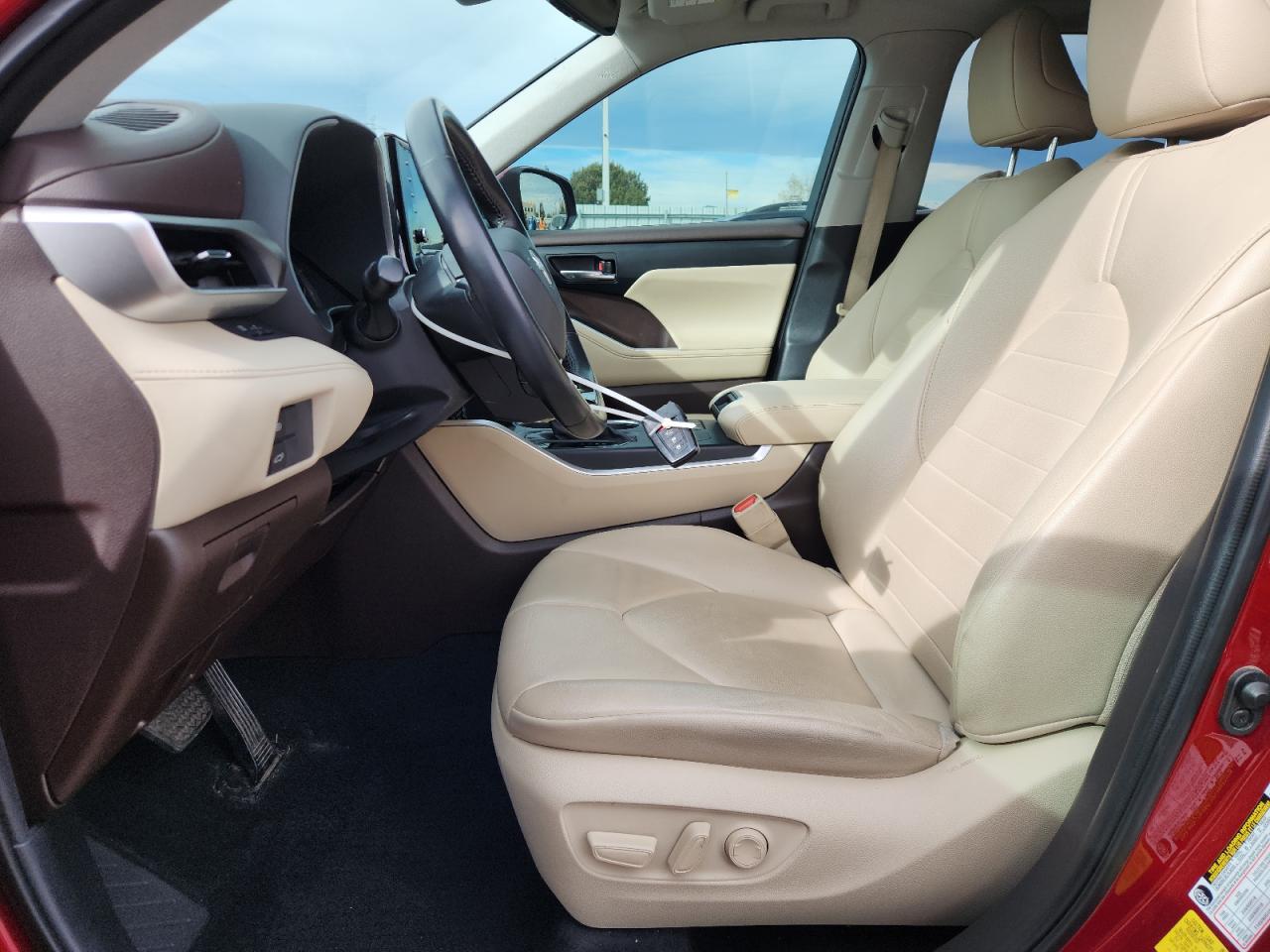 TOYOTA HIGHLANDER XLE