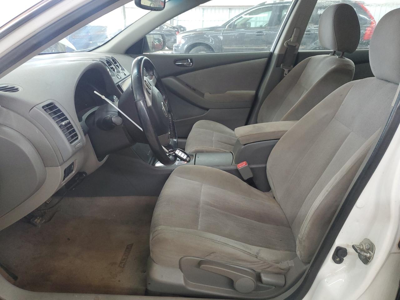NISSAN ALTIMA BASE