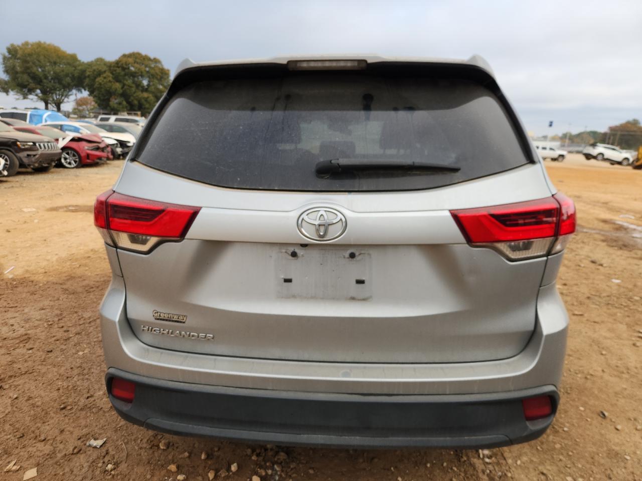 TOYOTA HIGHLANDER LE