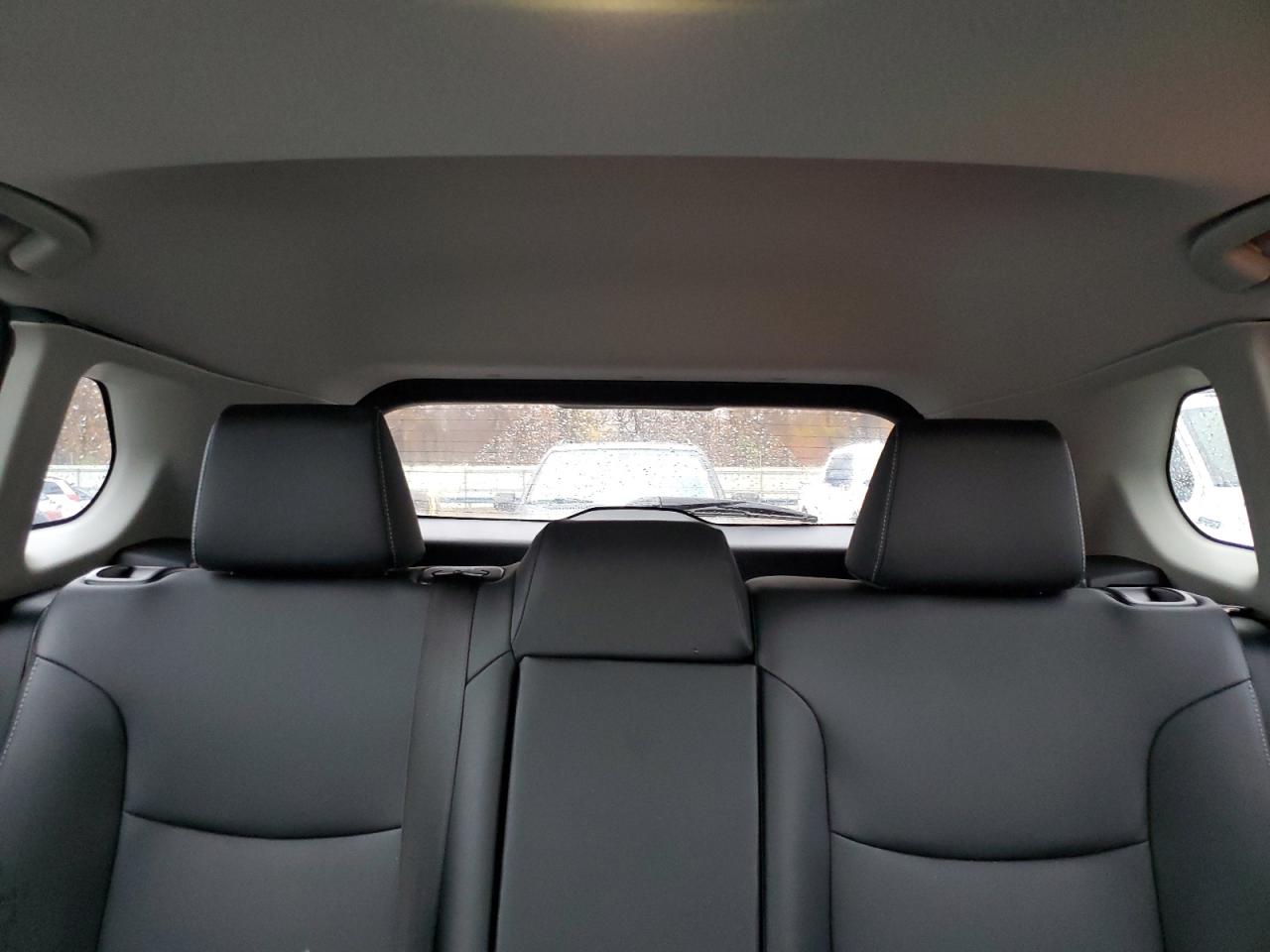 TOYOTA COROLLA CROSS XLE