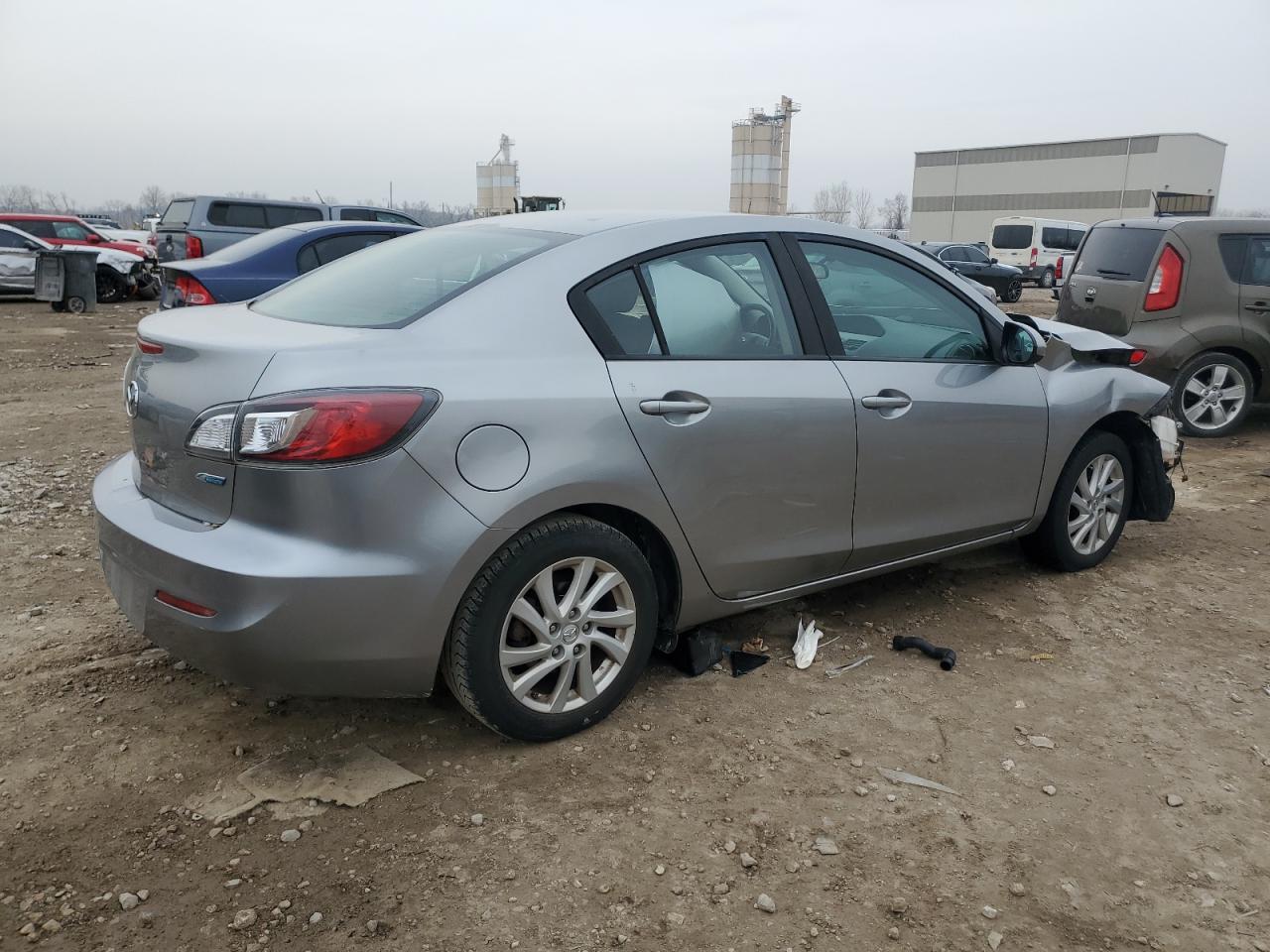 MAZDA 3 I