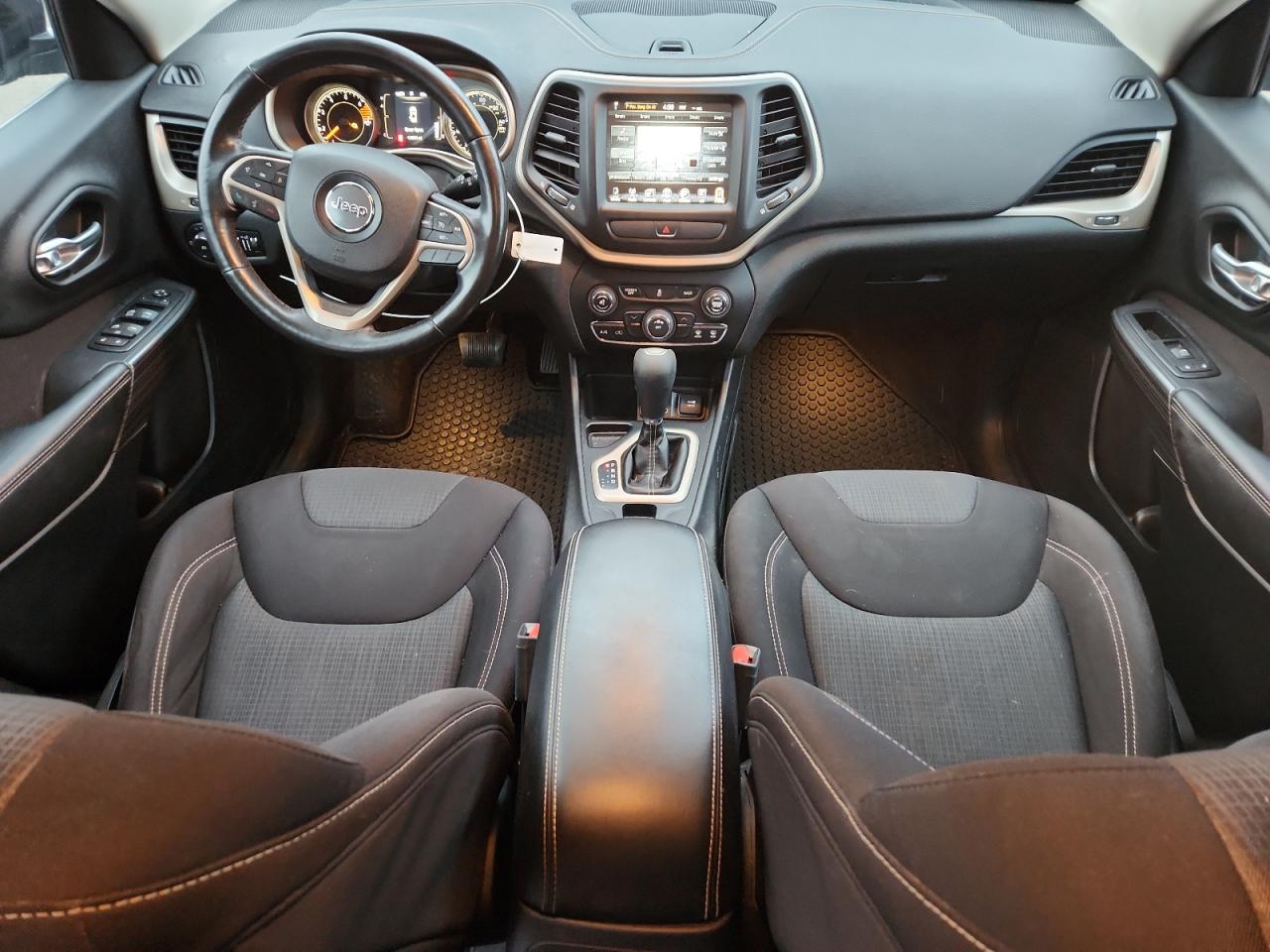 JEEP GRAND CHEROKEE LATITUDE