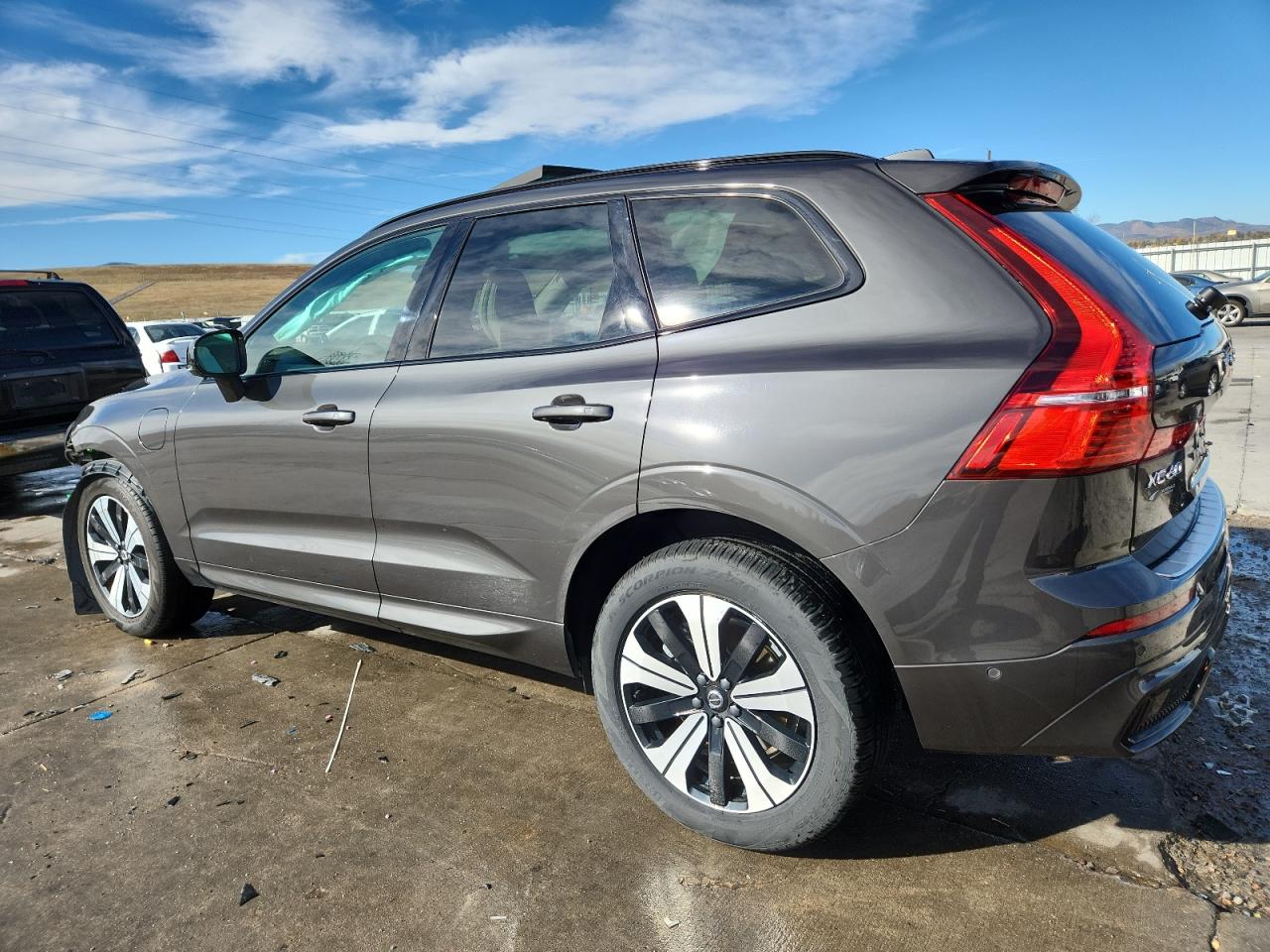 VOLVO XC60 PLUS