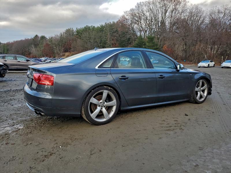 2013 AUDI S8 QUATTRO #3305324309